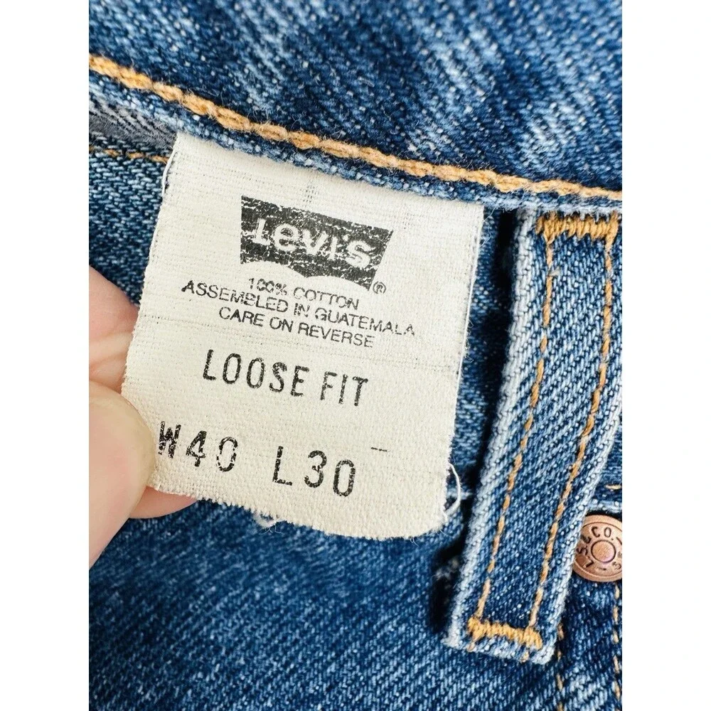 Levis levis 977